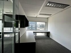 Gateway West (D7), Office #544180491